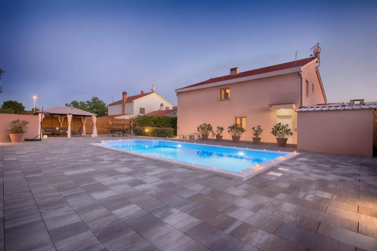 Holiday Home With Pool - Villa Marijana Kožino
