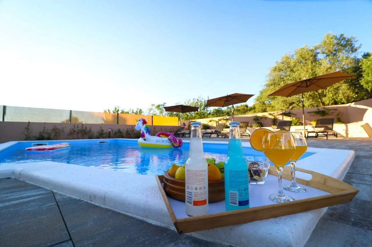 Holiday Home With Pool - Villa Marijana Kožino 0*,  クロアチア