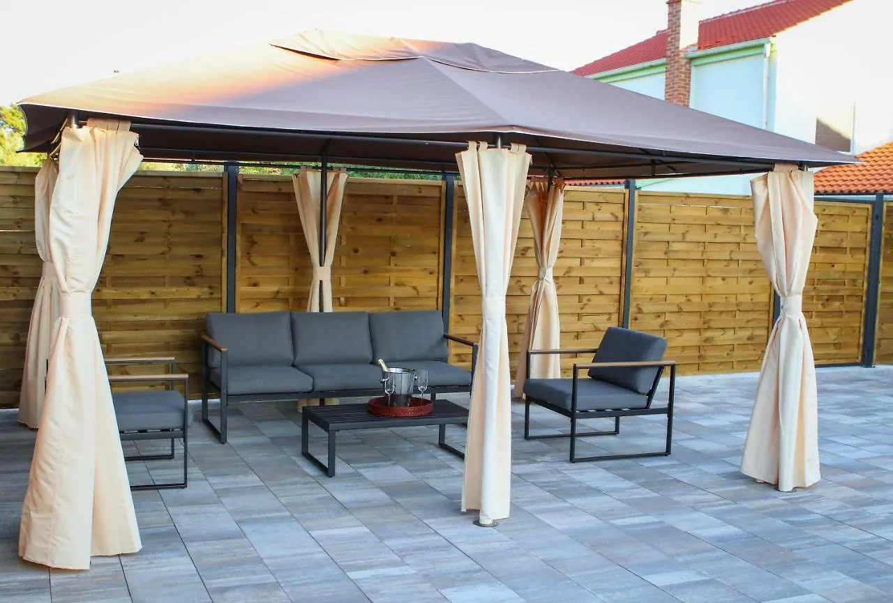 Holiday Home With Pool - Villa Marijana Kožino 0*,