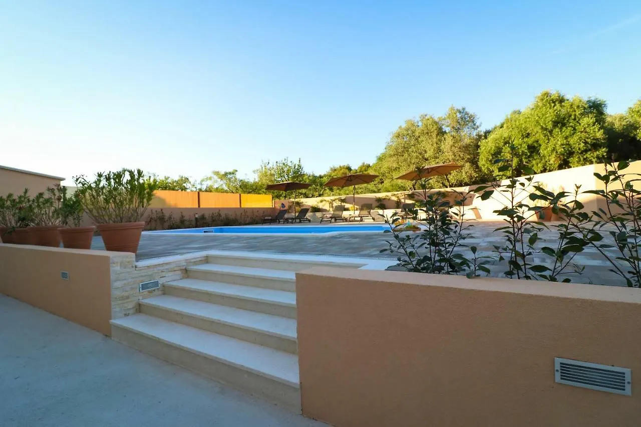 Holiday Home With Pool - Villa Marijana Kožino